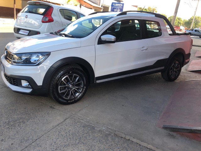 SAVEIRO CROSS CABINE DUPLA