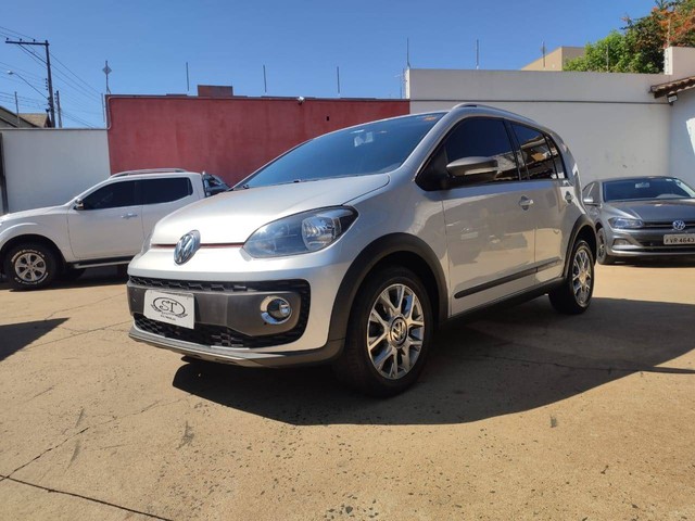 CROSS UP 2015/2016 1.0 TSI 12V FLEX 4P MANUAL