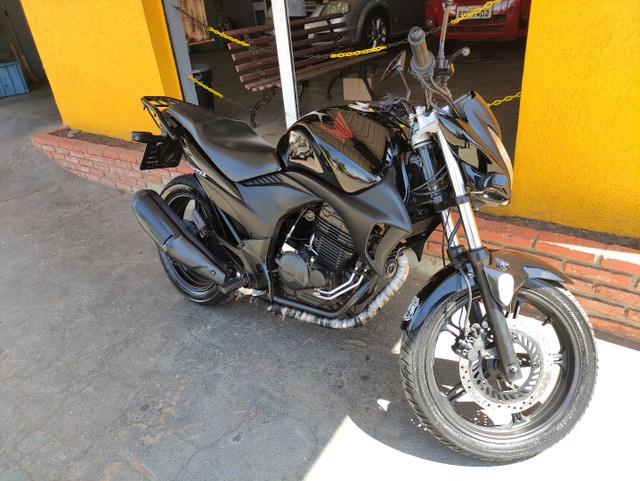 CB 300