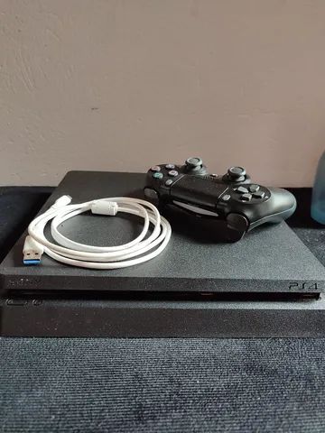 Ps4 Slim - Dois controles - 1 jogo - Videogames - Setor Campinas, Goiânia  1256806130