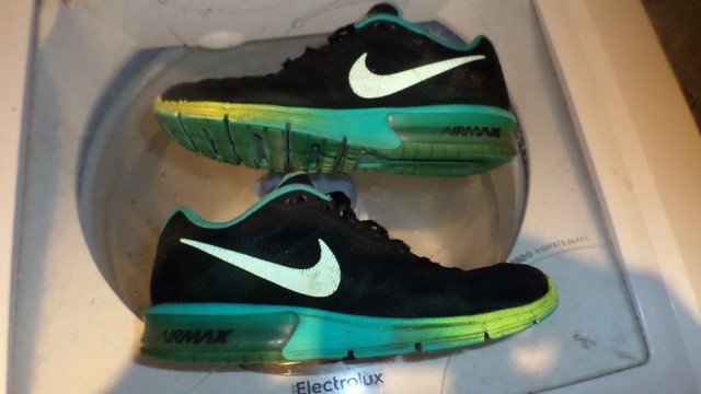Tenis Nike Air Max tamanho 36 - Foto 3