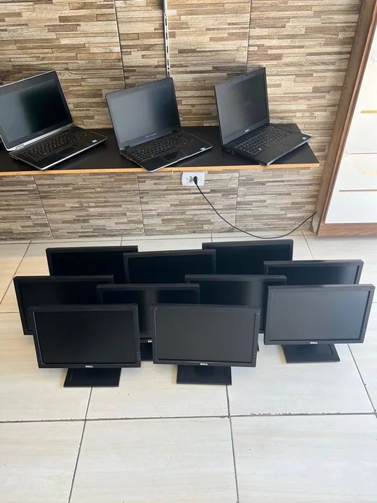 Lote 10 monitores DELL 17 polegadas Wide