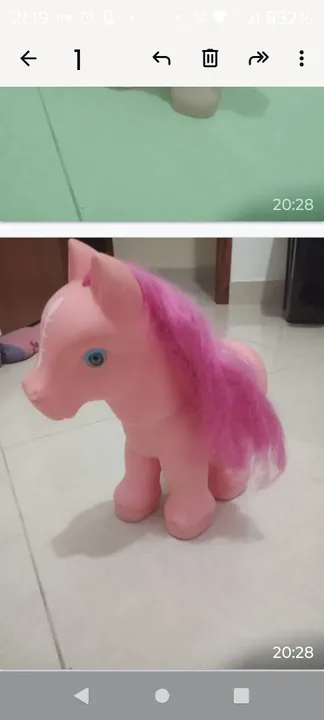Pônei de plastico