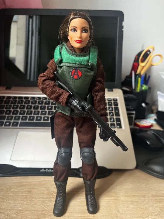 Boneca customizada gijane falcon - Foto 2