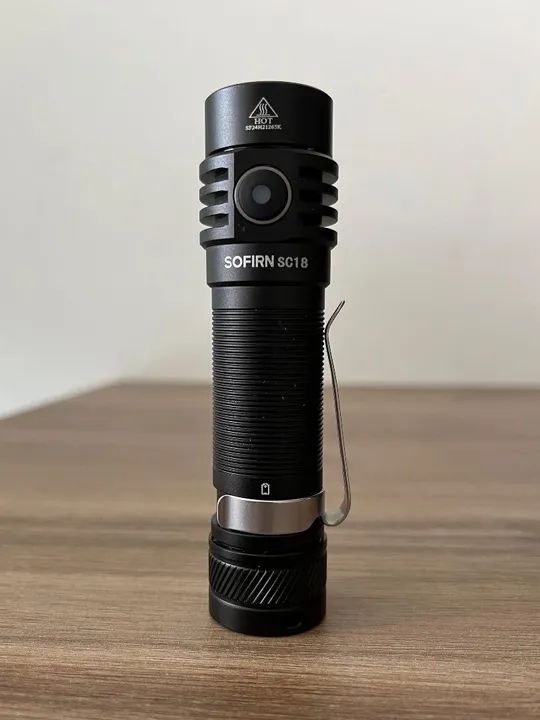 Lanterna Sofirn SC18