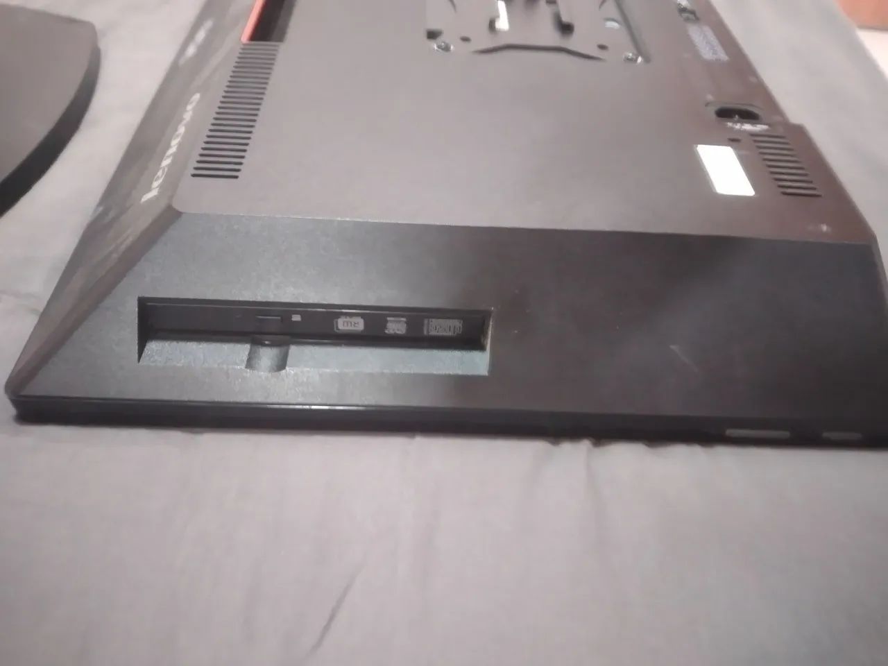  Lenovo All in One i5 Thinkcenter E73z 8 GB SSD 240GB  - Foto 4