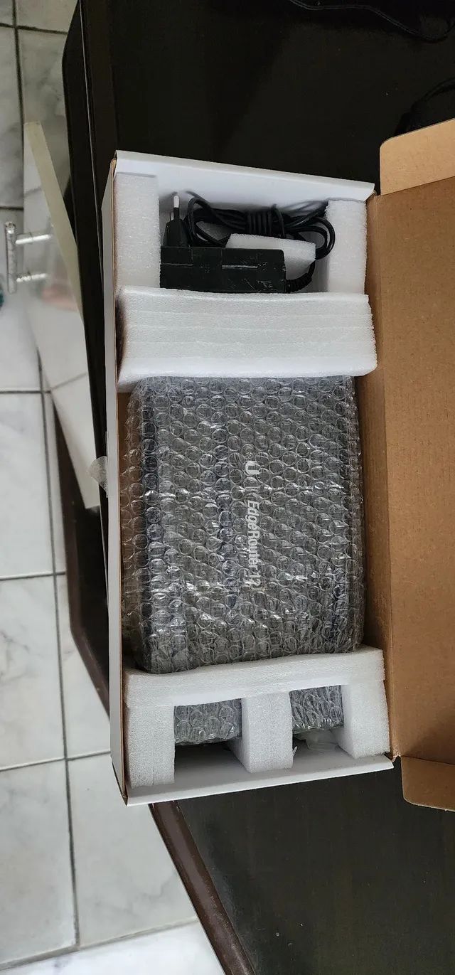 EdgeRouter ER-12-BR - Foto 2