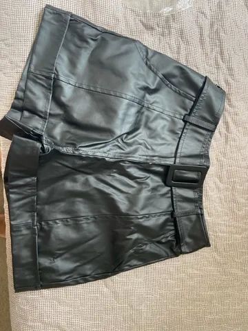 Short de couro preto novo