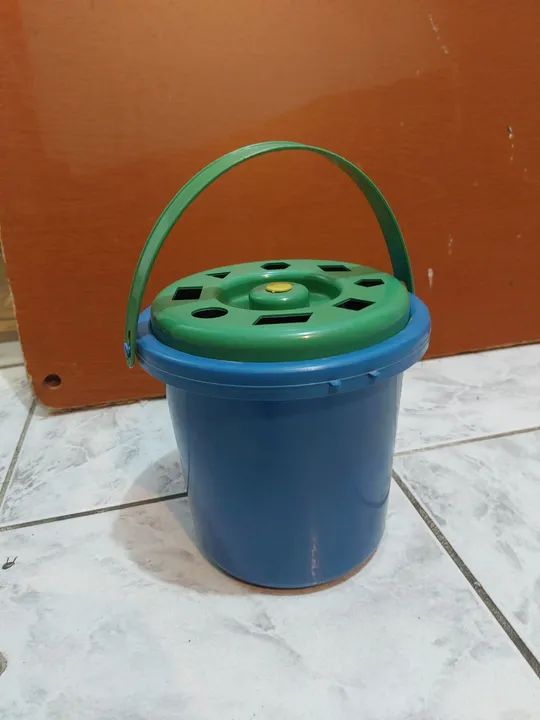Balde de Brincar com Formas