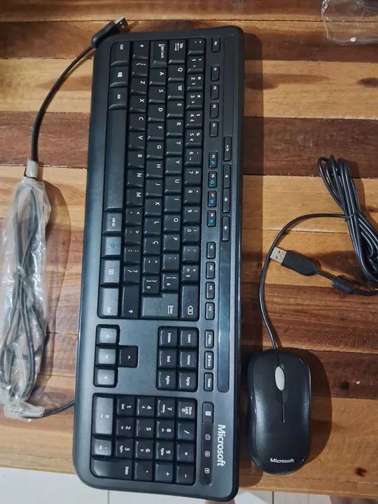 Kit Teclado e Mouse Microsoft -