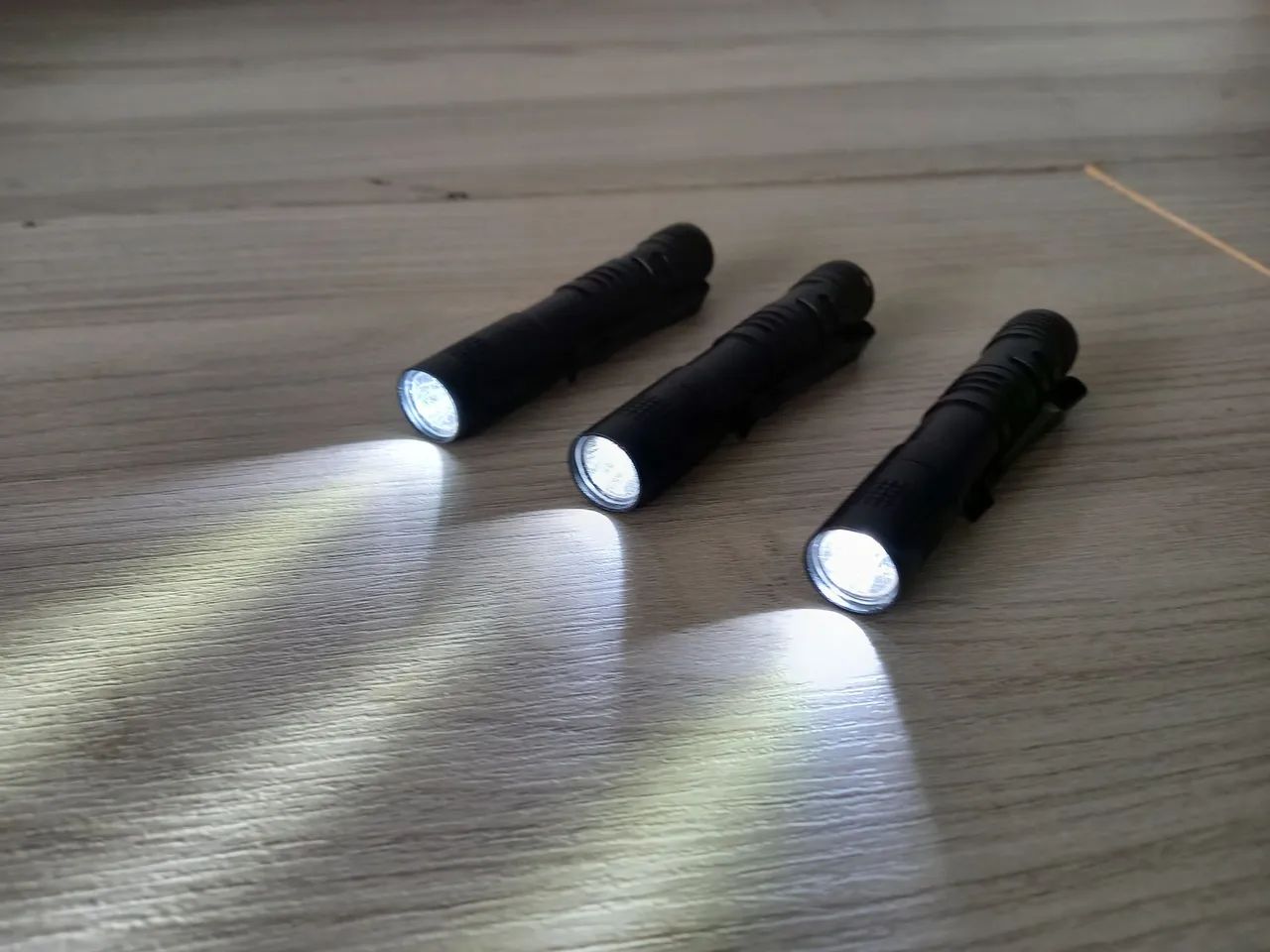 Lanterna de Bolso. LEIA TODO O ANÚNCIO ABAIXO NA DESCRIÇÃO DO PRODUTO!  - Foto 2