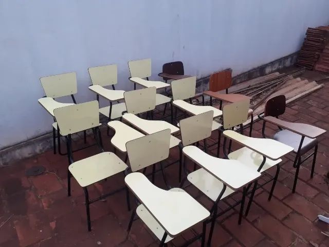 Cadeira Universitária - Foto 4