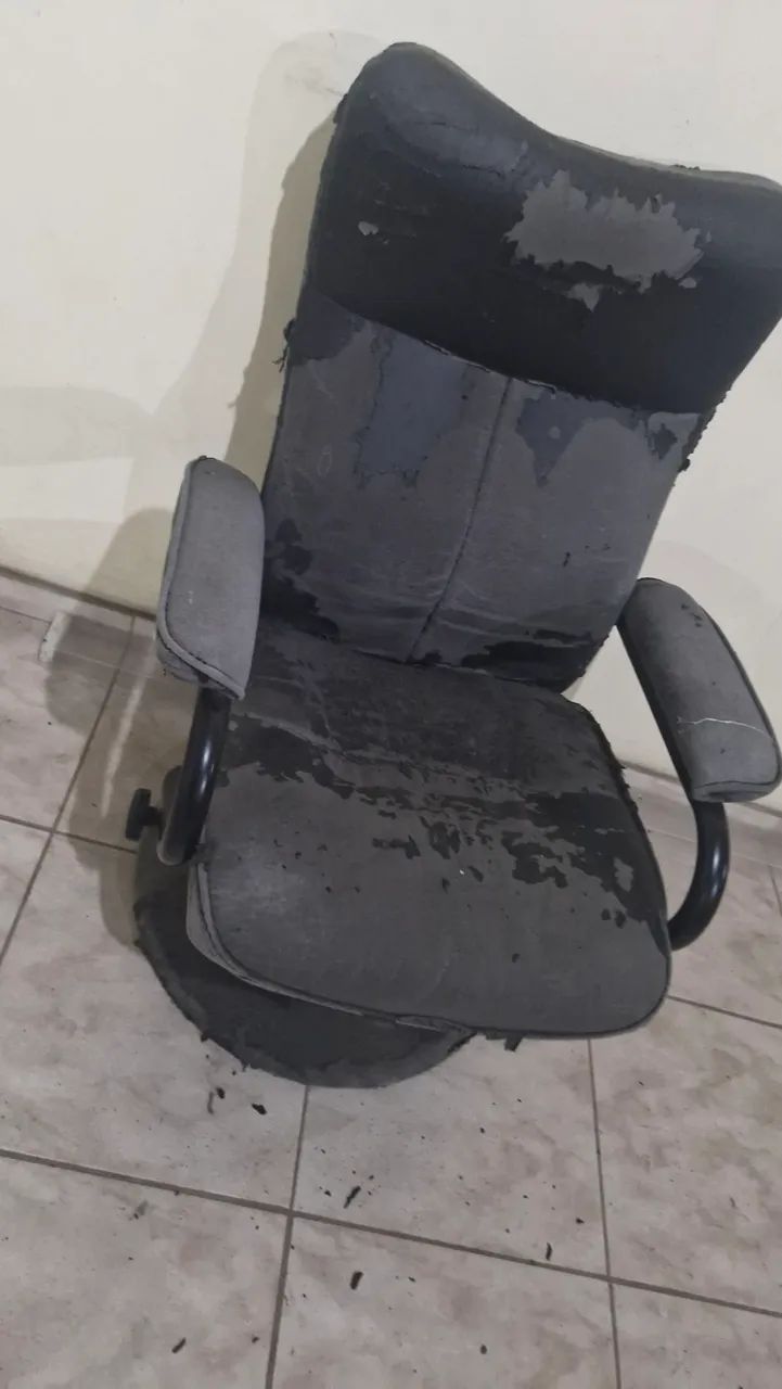 Cadeira articulada sem estofado 