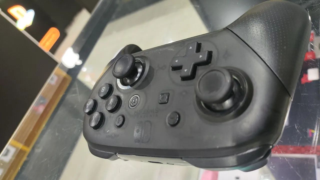Controle Pro sem fio Nintendo Switch Seminovo 65734679760642121