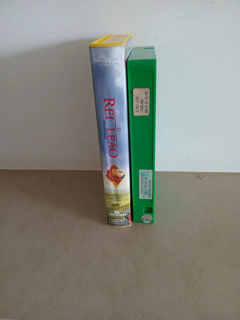 Fitas Vhs O Rei Leão 1 e 2 - Clássico Disney  - Dublados - Foto 4