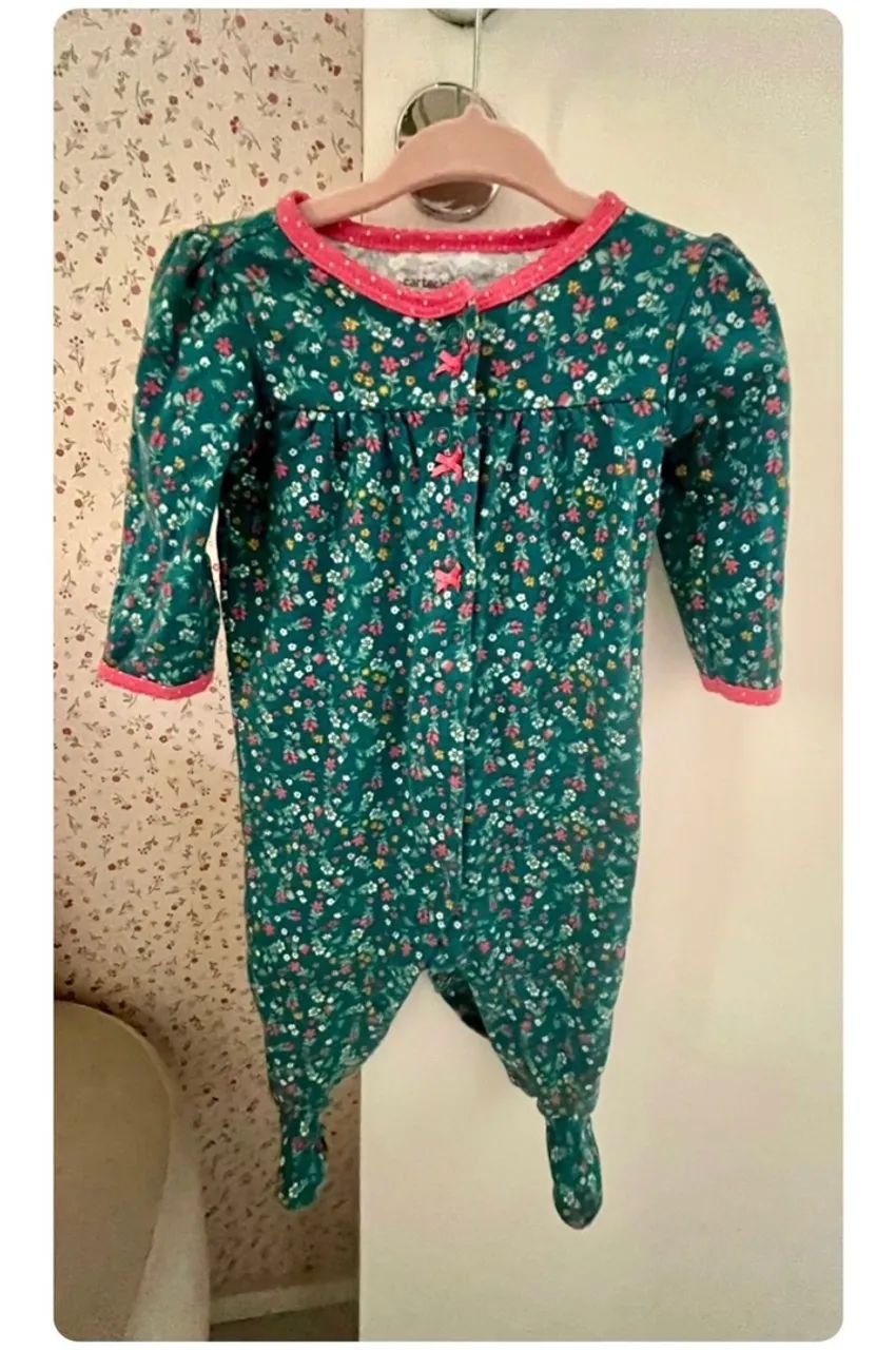 Macacão floral Carter's para bebê