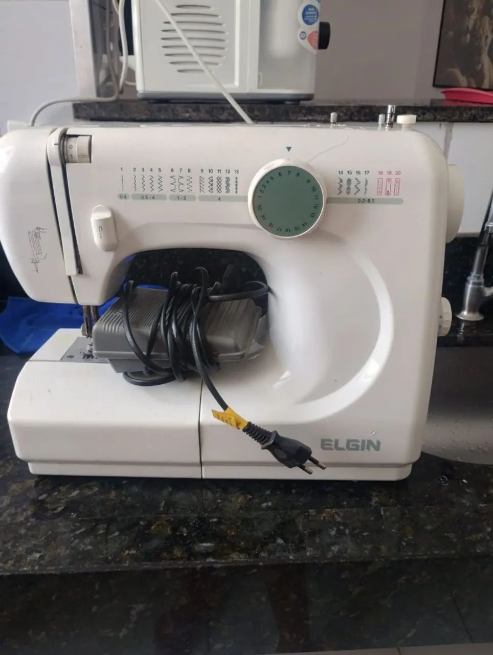 Máquina de costura ?