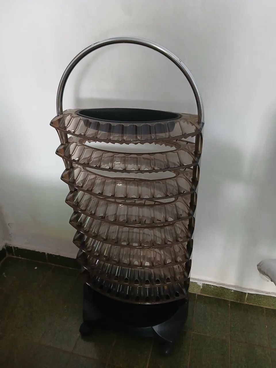 Prateleira Giratória para Cosméticos - Organização Ideal!