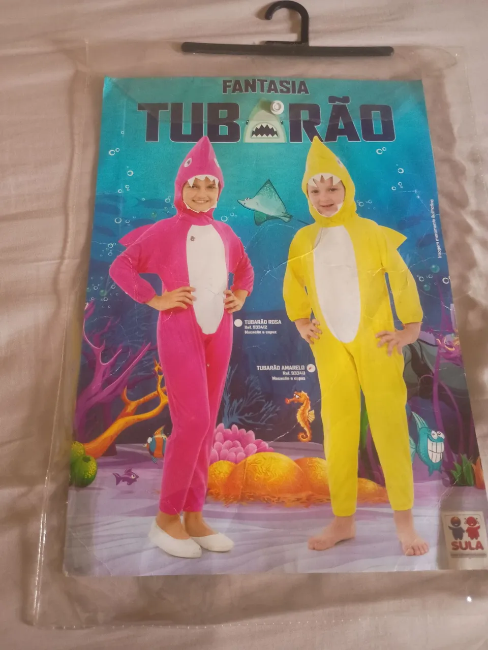 Fantasia Tubarão Amarelo