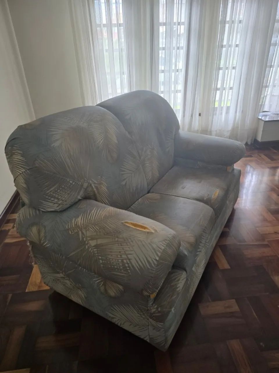 Sofa dois lugares64739711211522121