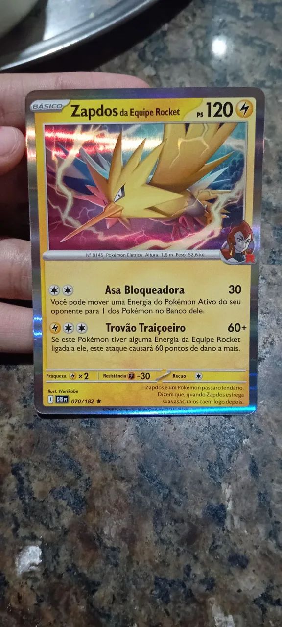 Carta Pokémon Zapdos da Equipe rocket Rocket 070/182