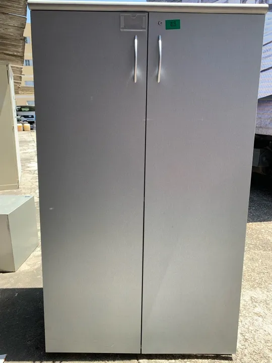 Armário multi uso 2 portas com chave 100%MDF