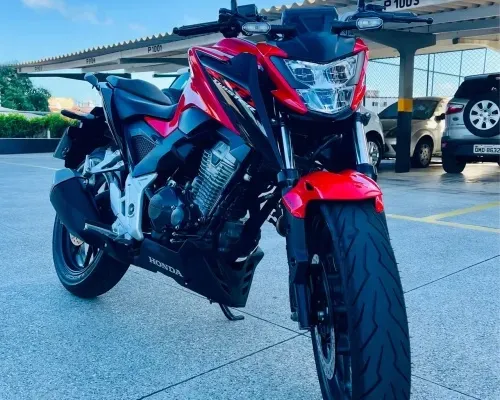 HONDA CB 300F 2023