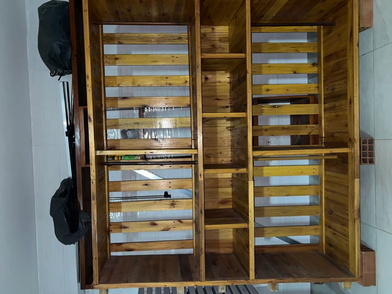 Prateleira para roupas de loja 64307577240067121