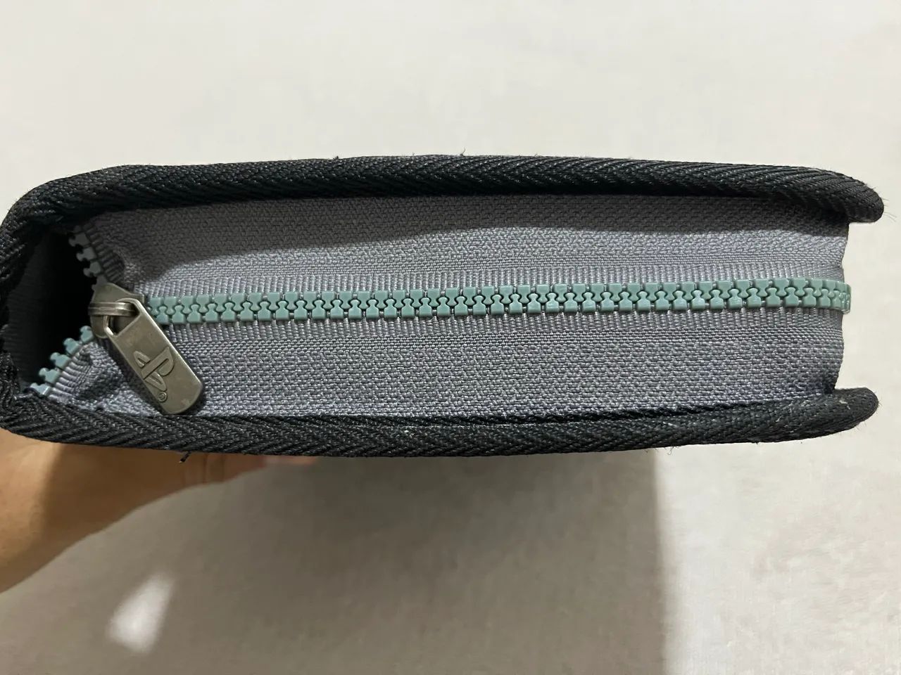  Case oficial Psvita  (Raro) - Foto 2