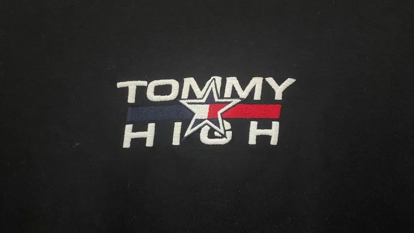 Camiseta High x Tommy Preta M - Foto 2