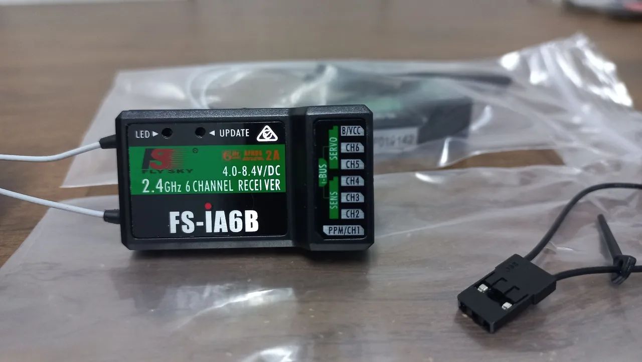 Receptor Flysky FS-IA6B 6 Canais 2.4G Aeromodelo