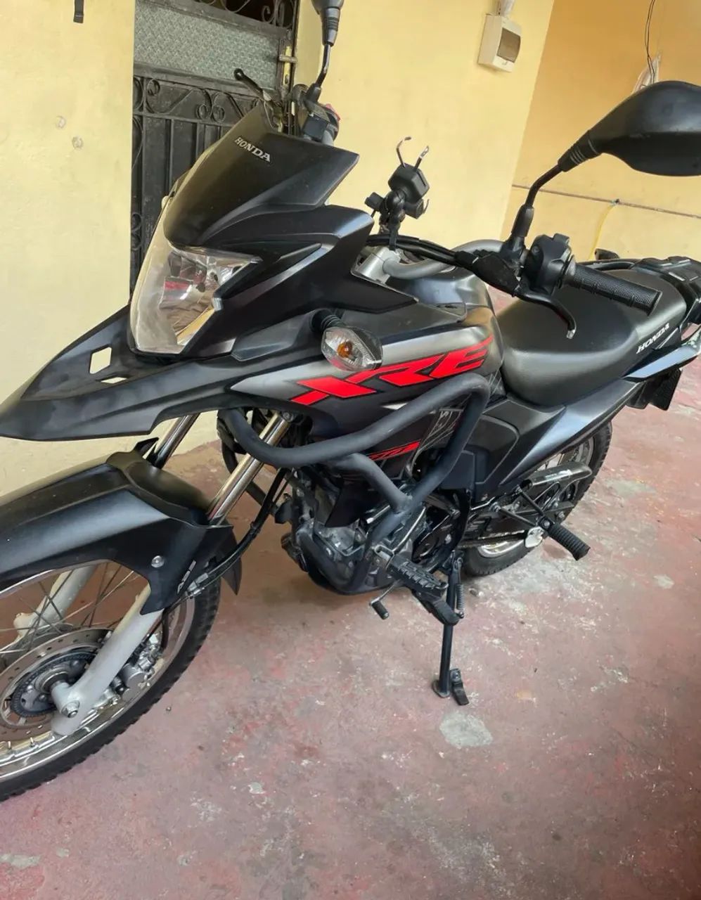 Moto XRE 190 2022 preta