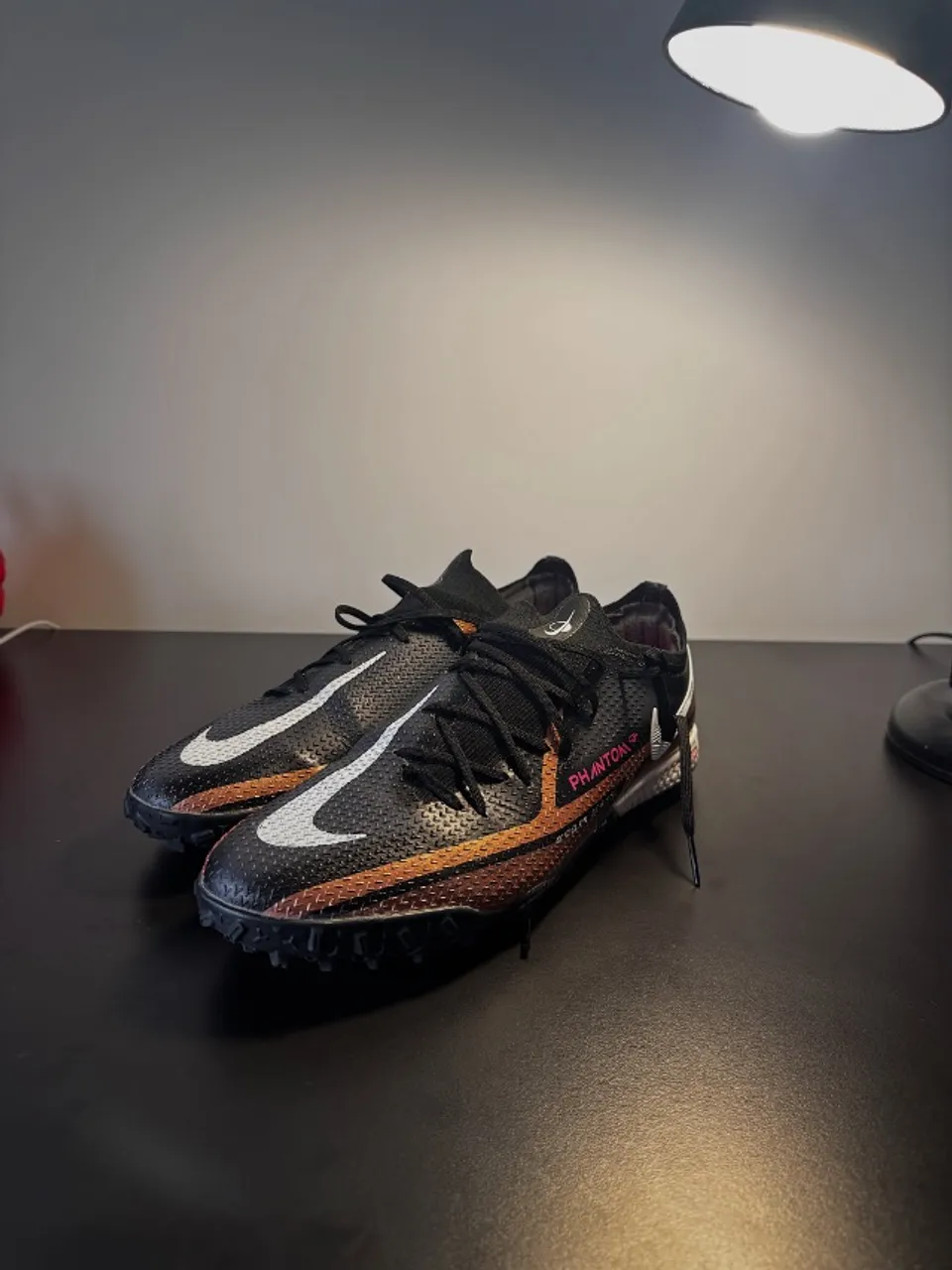 Chuteira Nike Phantom gt Academy tf