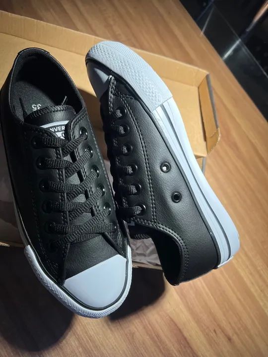 Tênis All Star Couro Chuck Taylor Cores Preto/Branco/Caramelo - Foto 2