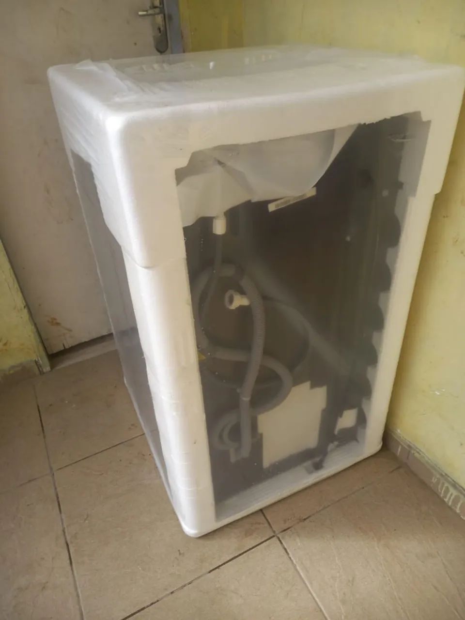 Máquina de Lavar Roupa Semi-nova