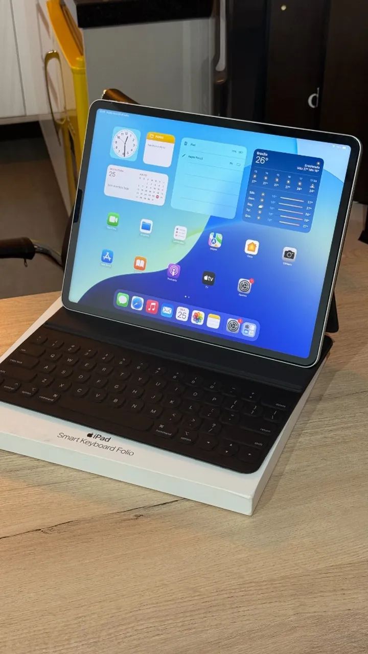 Teclado iPad Pro 12.9 Pol. Smart Keyboard Folio - Loja física! Com