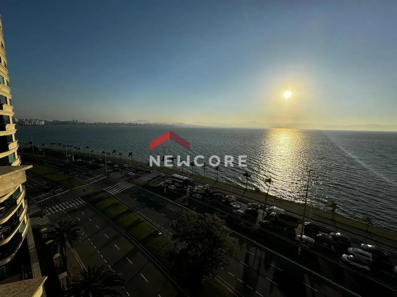 Apartamento em Avenida Governador Irineu Bornhausen - Agronômica - Florianópolis/SC - Foto 3