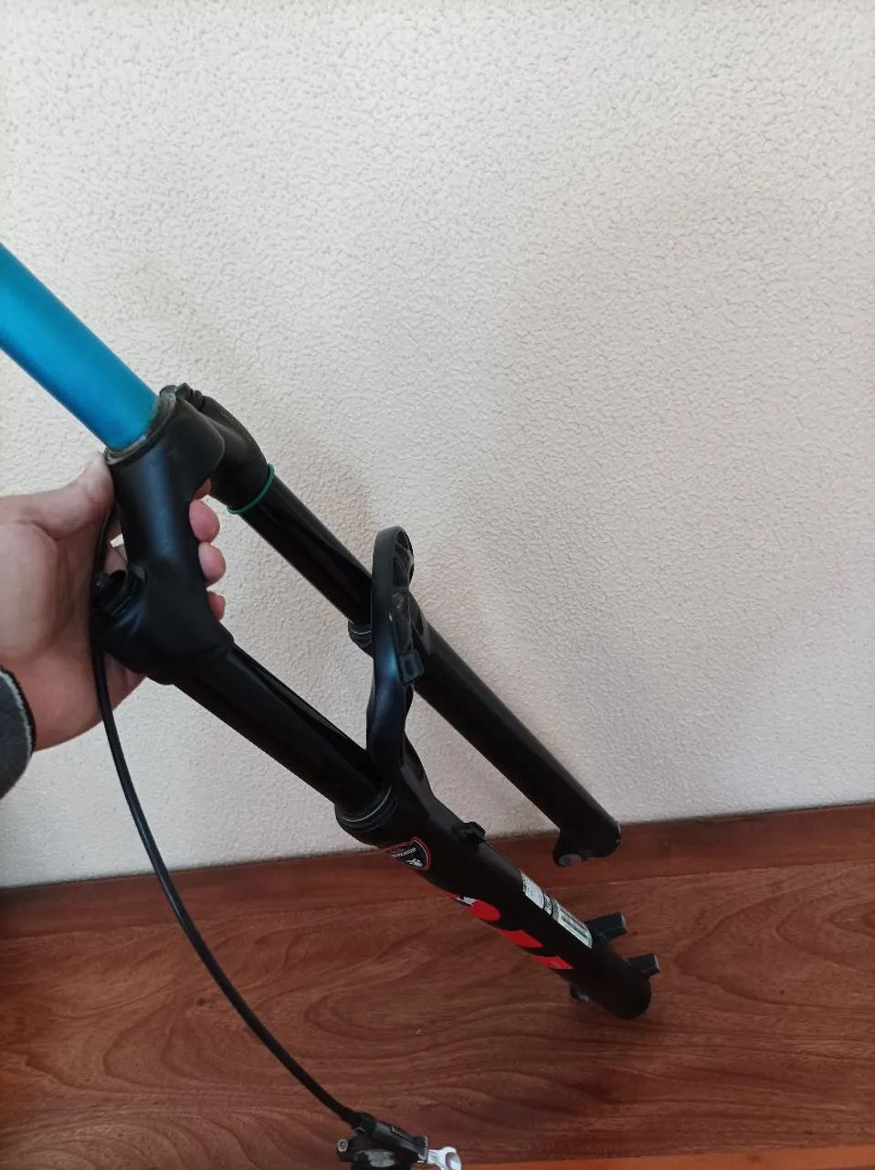 Suspensão Manitou aro 29 - Foto 2