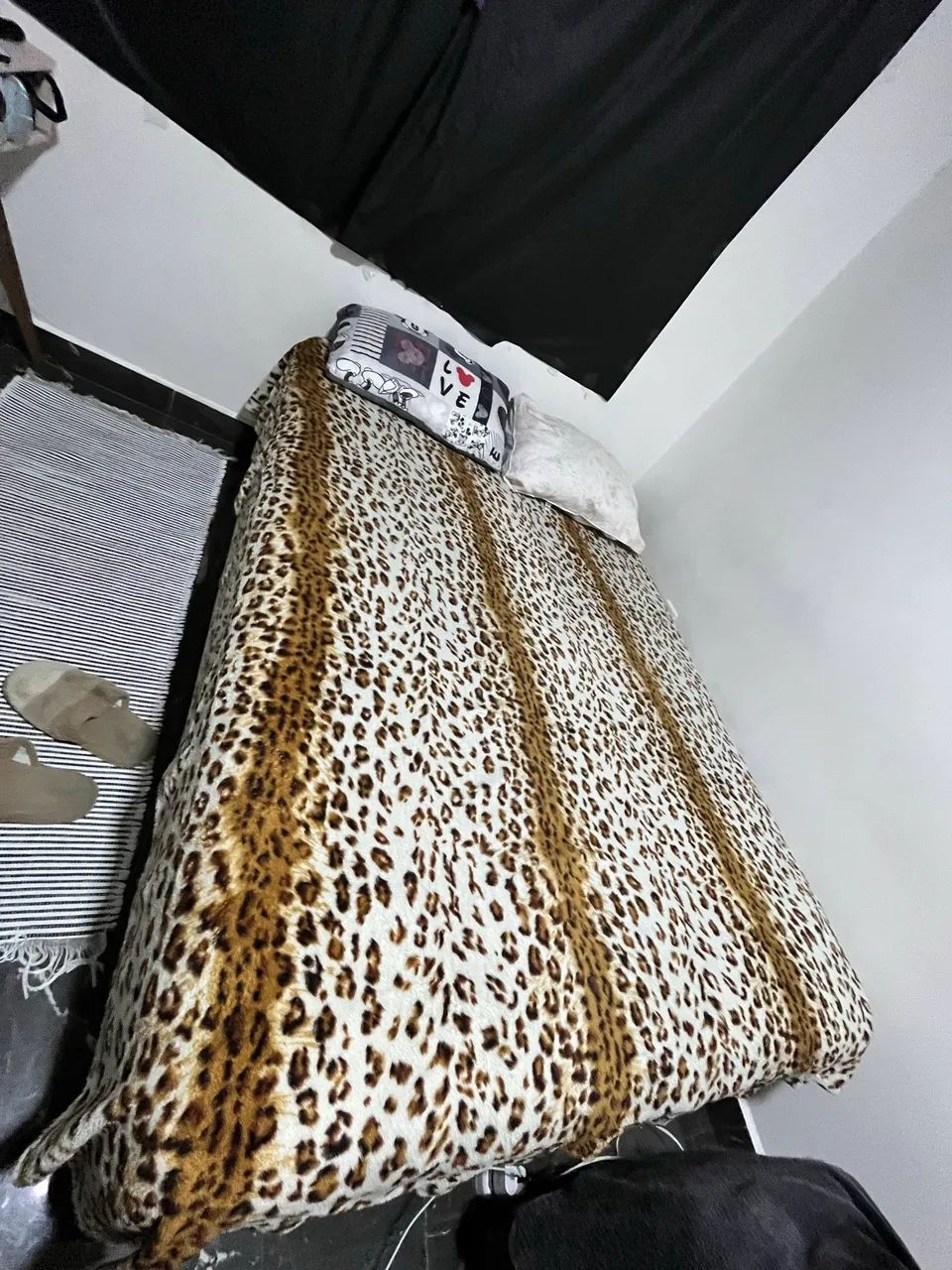 Vendo cama solteirão 64960483740546121
