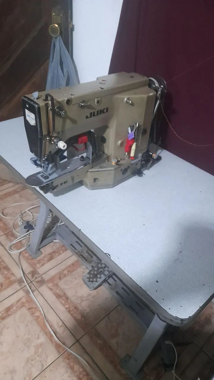 Máquina de Costura Industrial travete 