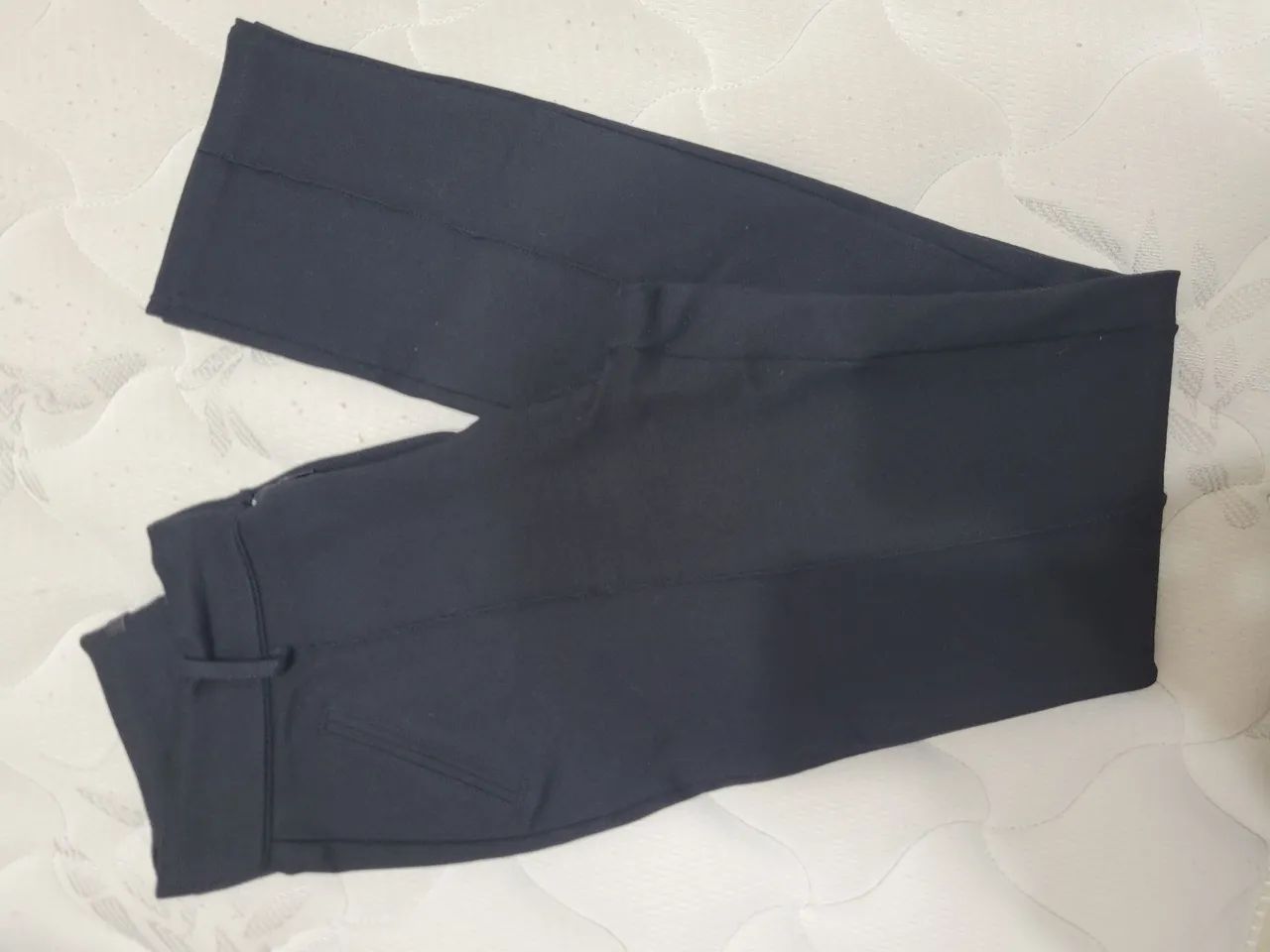 Calça preta feminina