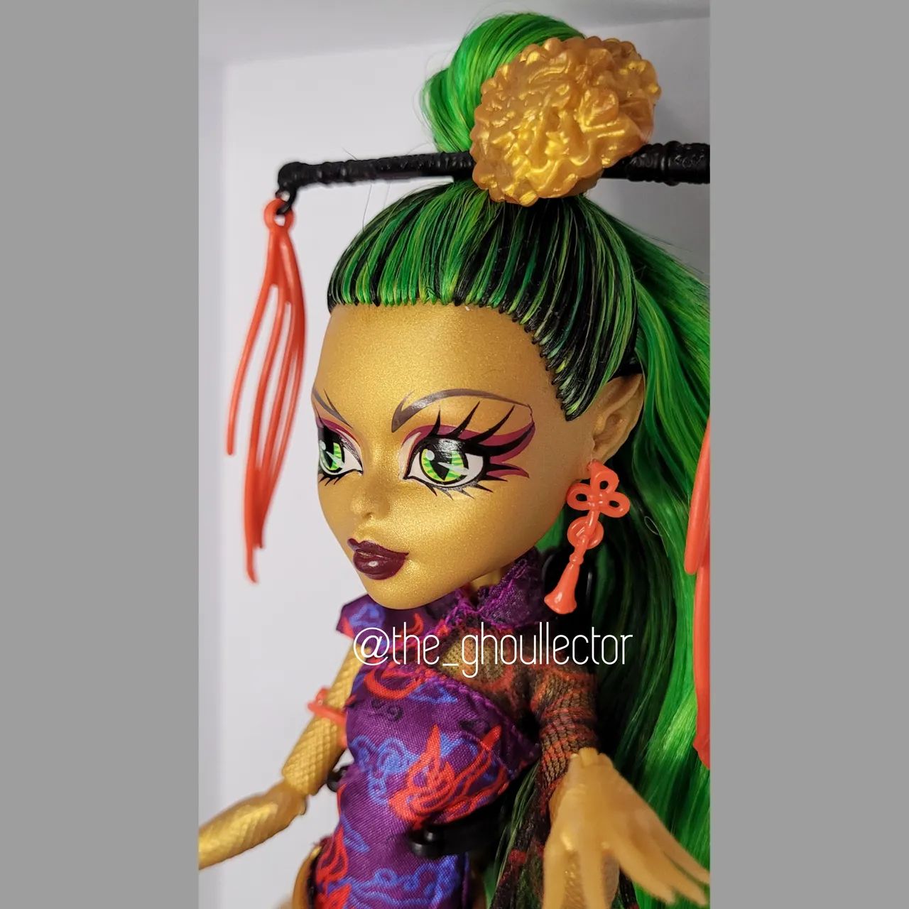 Jinafire Scaris/Básica completa !!Ler descrição!! Boneca Monster High  - Foto 3