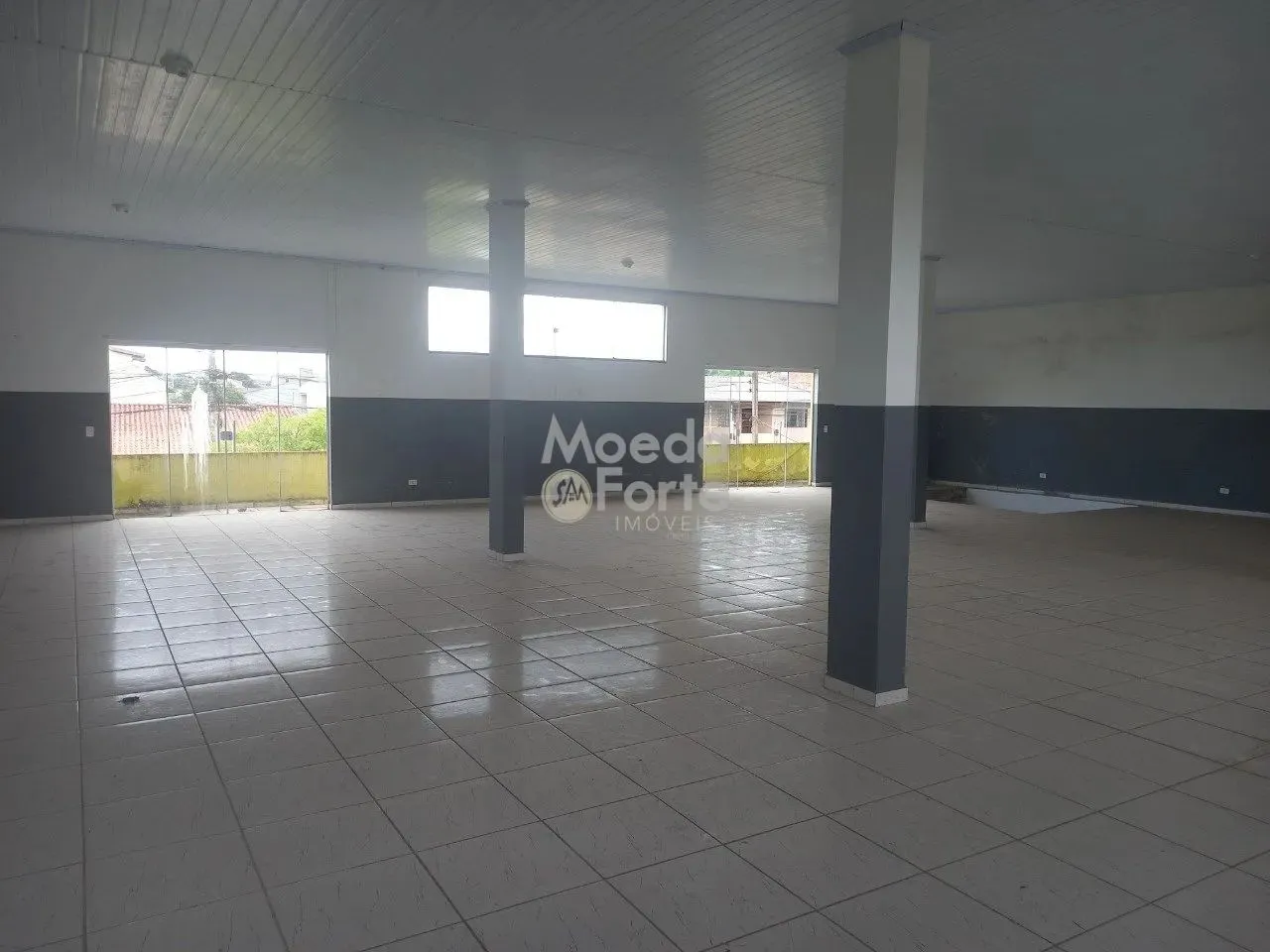 BARRACÃO, FAZENDINHA, 500,00 m2 APROX, PRÓXIMO AO TERMINAL, 2 PAVIMENTOS.