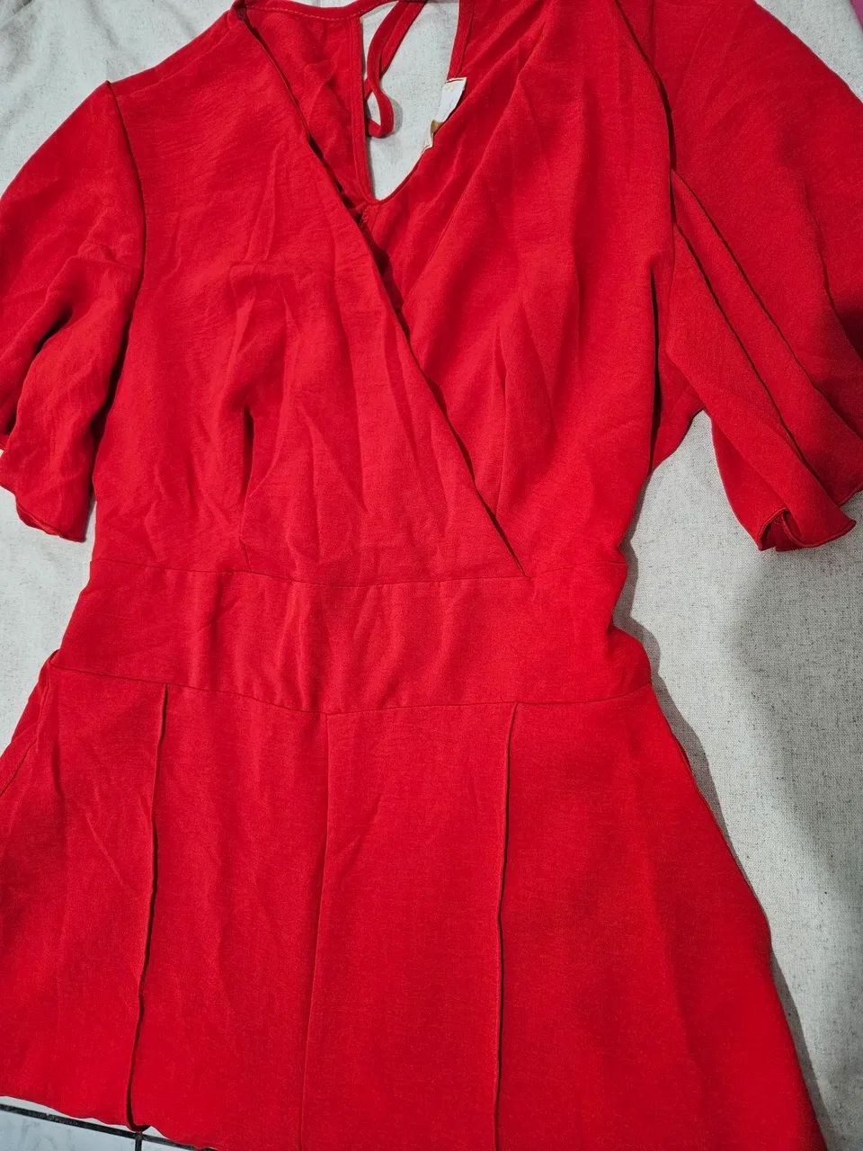Macacão feminino vermelho tecido fluido - Foto 2