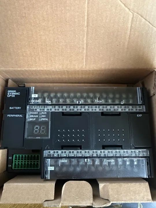 CLP OMRON CP1H- XA40DT1-D