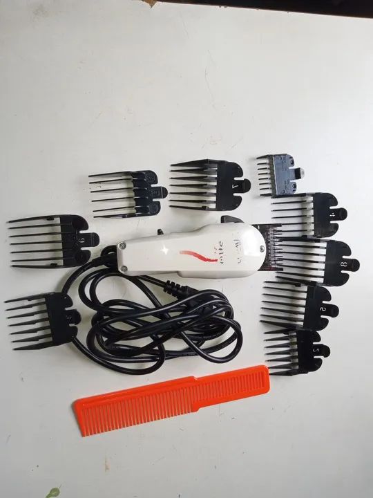 Vende-se uma máquina de cortar cabelo profissional valor 130 $ - Foto 2