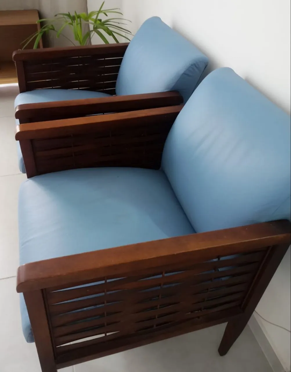 Conjunto de 2 Cadeiras de Madeira com Assento Azul