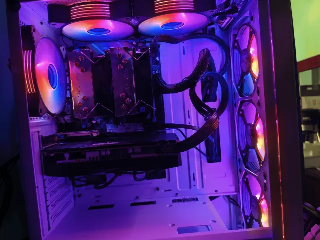 PC COMPLETO - Xeon, RX 6600M, 3 SSDs & Setup Gamer TOP - VENDA RÁPIDA!