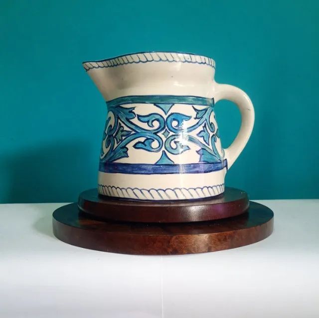 Antiga jarra decorativa em faiança portuguesa - Foto 4