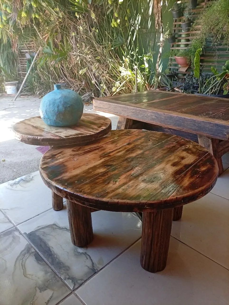 Coffee table 64297562494465122